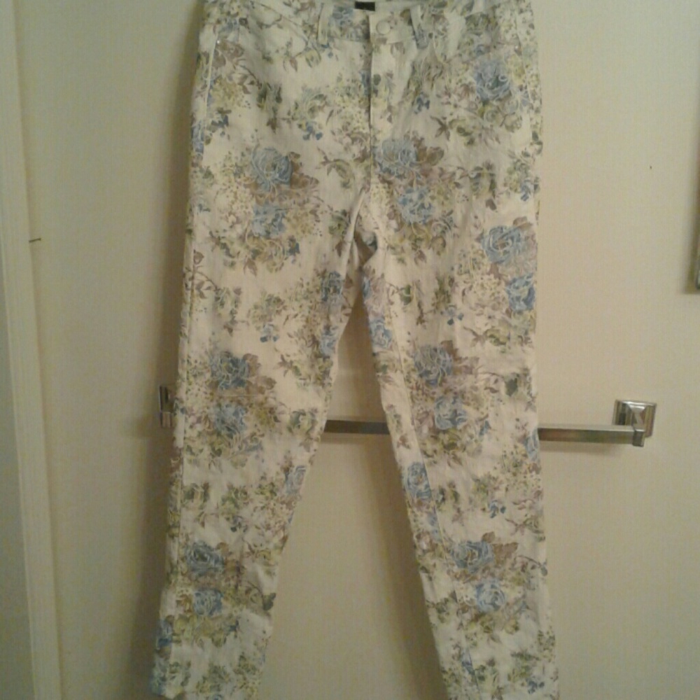 Pants - Picture 3 of 4